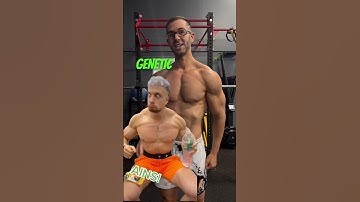 Alien Gains👽 GENETIC CONDITION  vs Munz Wave🌊 MUSCLE CONTROL #aliengains #gym #mindmuscle