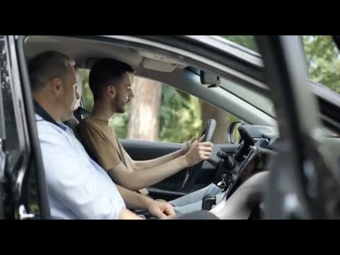 Видео: Саутхэмптон сургууль нь автомашиныг хориглох бүсийг хэрэгжүүлж, хүүхдүүдийг жолоочоос илүүд үздэг