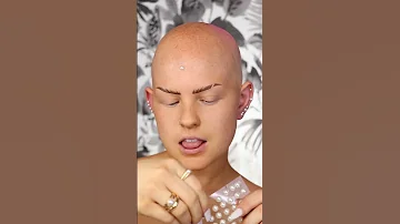 Glueing Pearls To My Head WAIT WHAT JUST HAPPENED 