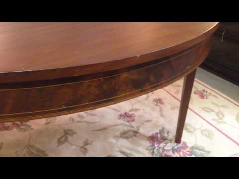 1800s Hepplewhite table