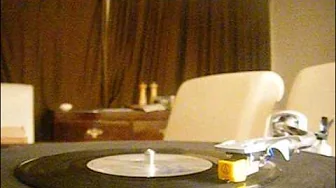 Christine Lewin - Juicy Fruit - Reggae - 45 rpm Christine Lewin - Juicy Fruit - Reggae - 45 rpm