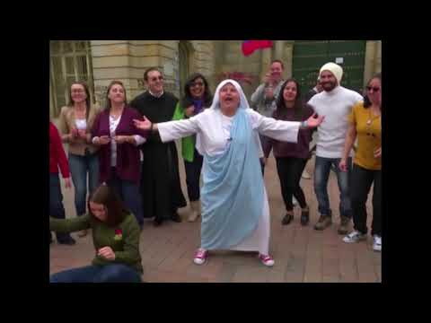 კოლუმბიელი მონაზონი რომის პაპისთვის სიმღერას რეპის სტილში შეასრულებს