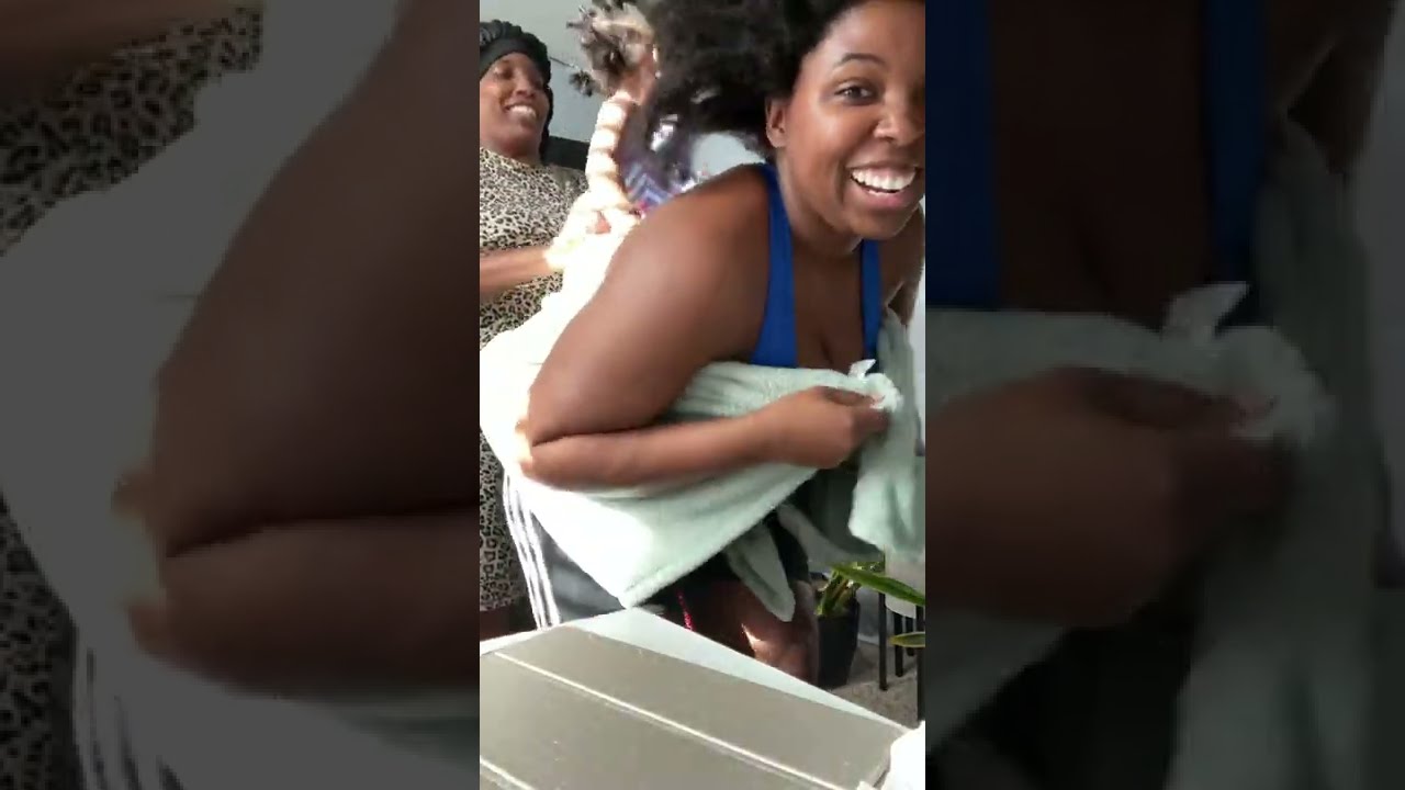 american-tries-to-carry-baby-on-back-like-a-nigerian-youtube