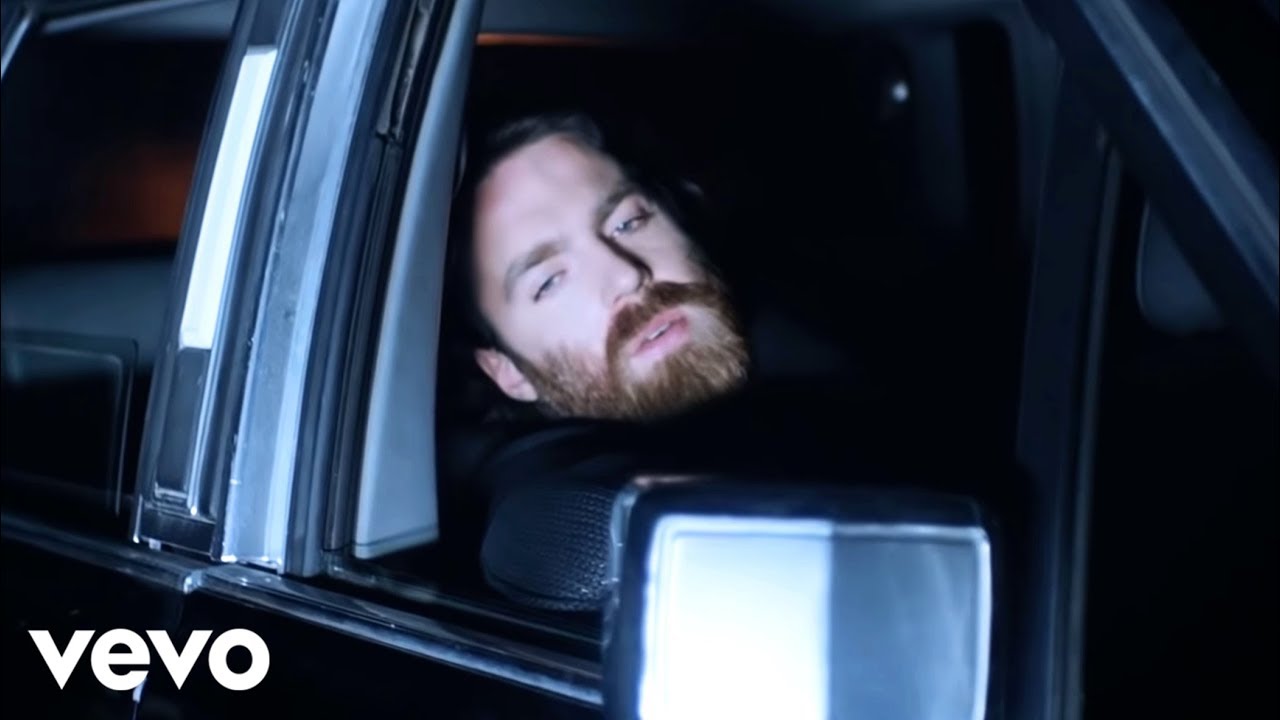 The official music video for Gold, taken from Chet Faker's debut album 'Built On Glass'. Get it now on iTunes: http://smarturl.it/BuiltOnGlassDirector: Hiro ...