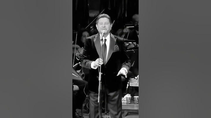 ضحك احدي معجبات #هاني_شاكر علي اغنيه مع قلبك انت بس