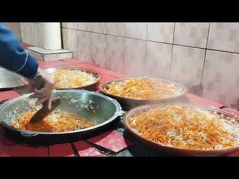 Porno video tomosha kuyov qaynona Uch yigitlar dick sorish