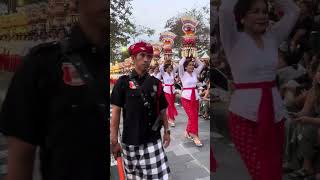 Parade gebogan Tanah lot art and food festival