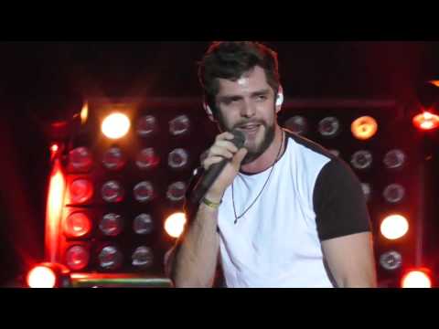 Thomas Rhett - "Vacation" Live 2015 WI
