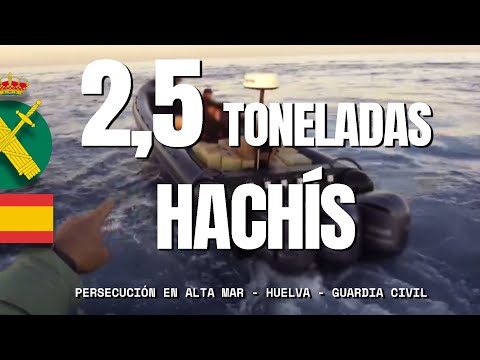 La Guardia Civil interviene 2,5 toneladas de hachís en una persecución en alta mar