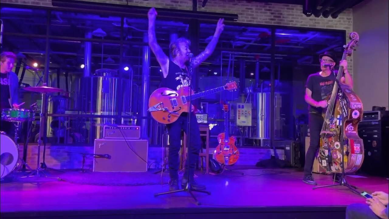 Brian Setzer and the Flying Vee’s: Checkered Flag- Iron Exchange (Maple Plain, MN) Oct 1, 2022 Brian Setzer and the Flying Vee’s: Checkered Flag- Iron Exchange (Maple Plain, MN) Oct 1, 2022