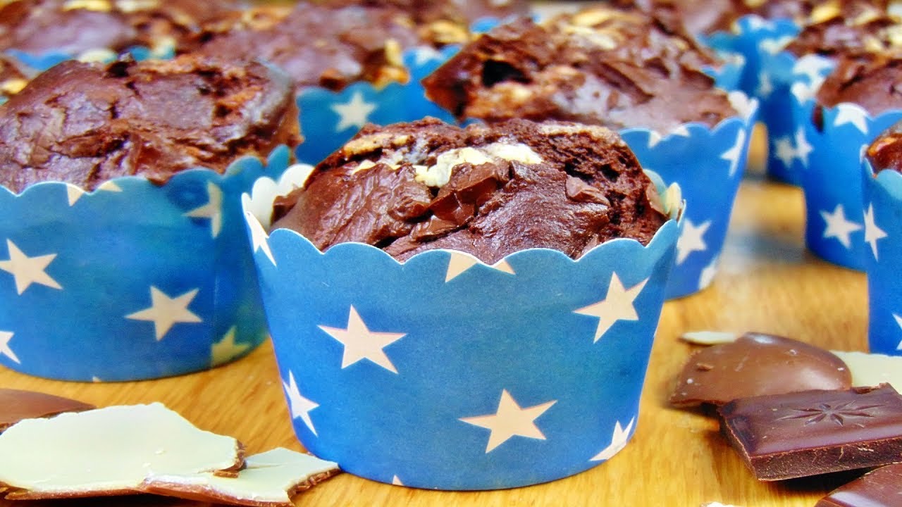 Rezept: Triple Chocolate Muffins / Schokoladen Muffins - YouTube