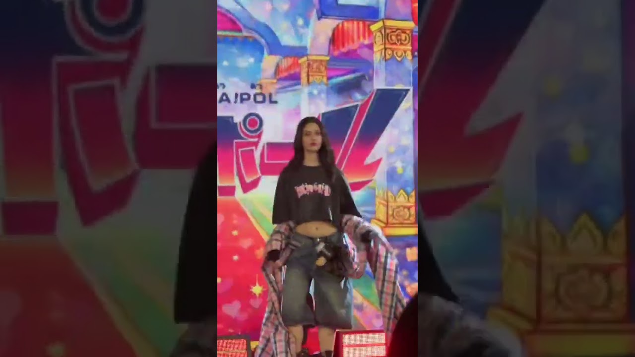 เชลลี่พันดาวร่วมเดินแบบกับโชว์ MUGEN STYLE COLLECTION x SORAPOL  