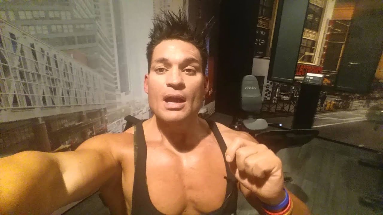 entrenador personal de futbol en valencia COMO VOLVER AL GYM DESPUES DE NAVIDAD? + que tu Entrenador Personal ;-)