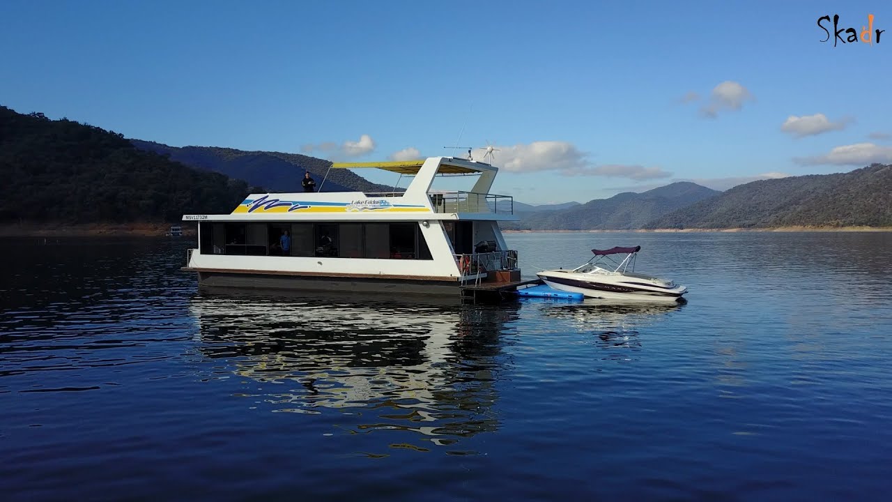 Skadr's Inflatable Boat dock behind a Houseboat YouTube