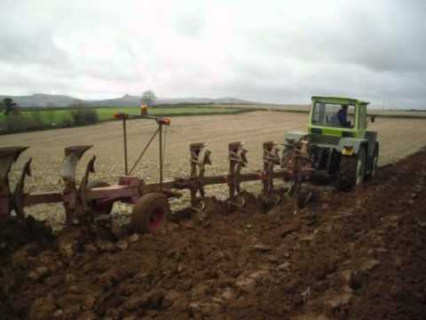 MB Trac 1500 Ploughing 