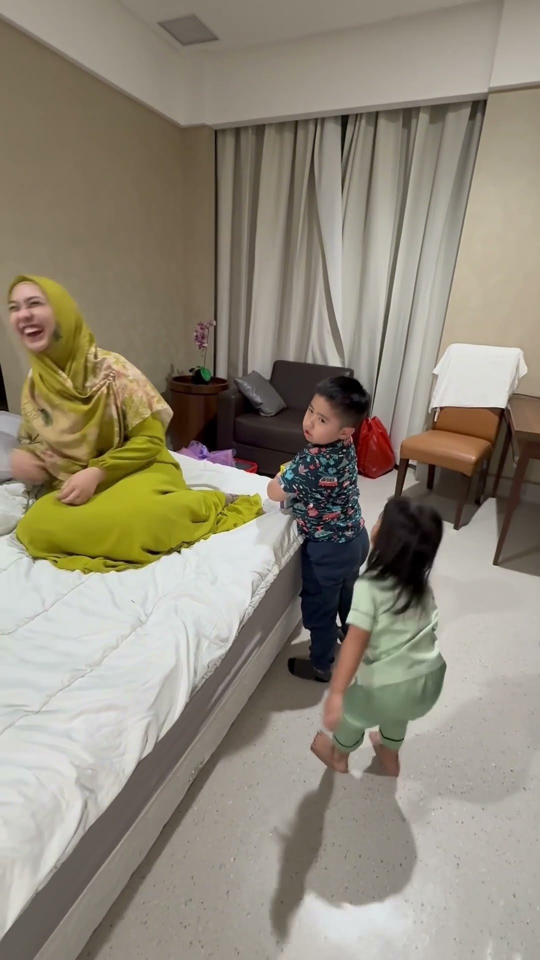 Eman hanya bisa pasrah?