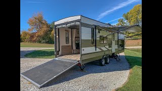 2019 Palomino Puma XLE Lite 25TFC Toy Hauler Travel Trailer Walk-Around Video