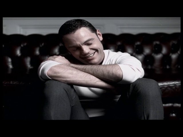 TIZIANO FERRO - E FUORI E BUIO