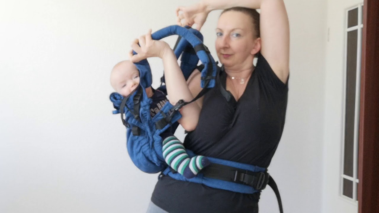 V nosítku na záda - posunutím