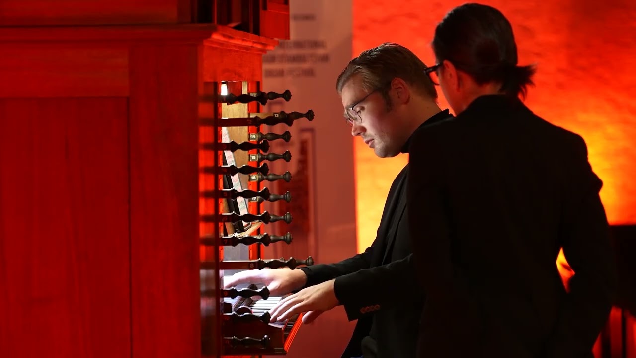 Adriaan Hoek:Johann Sebastian Bach(1685–1750), Aria variata alla maniera italiana in A minor,BWV989.