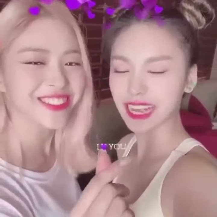 190608 Instagram ITZY Ryujin and Yeij