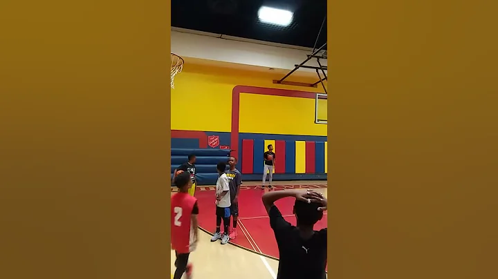 Jaylen hands dunking over kamirin smith and christ...