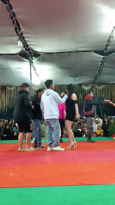 Artis ini marah❗❗ karna yang nyawer tidak sopan