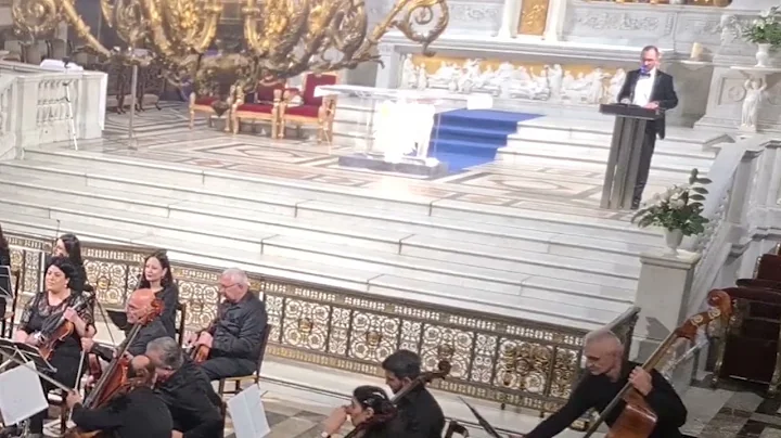 07 Speech by concert presenter David Kaplanyan