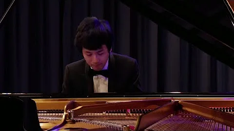 Pianist Yuanfan Yang competes for prize in an empty London hall - DayDayNews