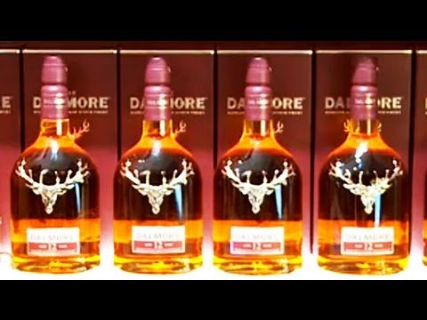 Video: O Distribuitoare Automată De Whisky Pe Străzile Londrei