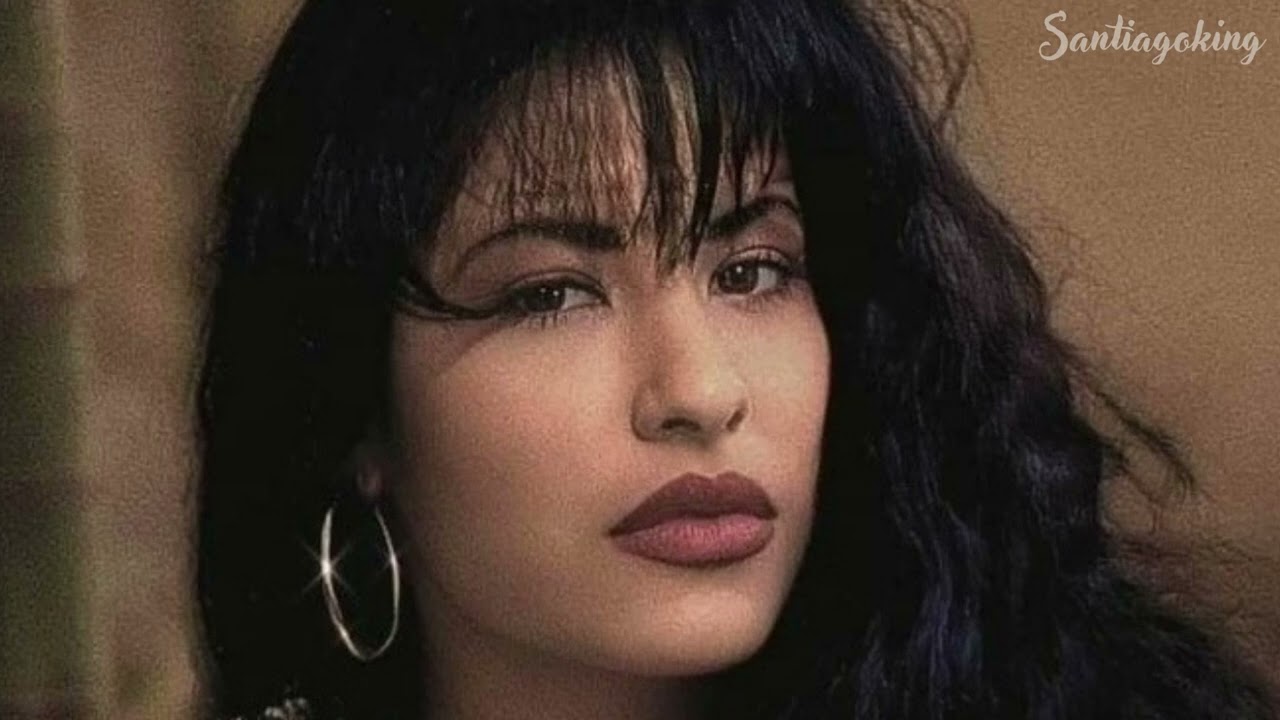 Como la flor Selena Quintanilla ( Lyrics) YouTube