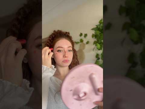 ميكب كامل بقلم روج واحد     اكسبلو   