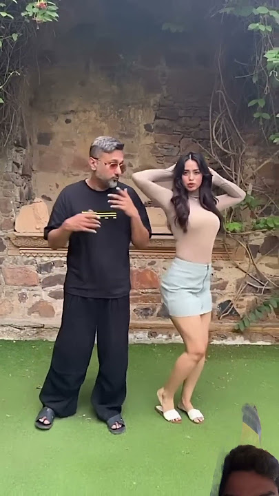 Yo Yo honey singh new song LAL PARI #lalpari #honeysingh #popularsong #indianpop #ashabhosale