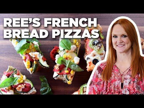 Ree Drummond's French Bread Pizzas | The Pioneer Woman | Food Network