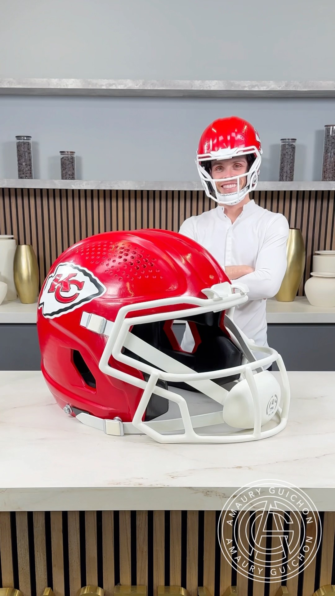 Chocolate Helmet! I think this one is a touchdown. ? best gear for a sweet victory! #amauryguichon