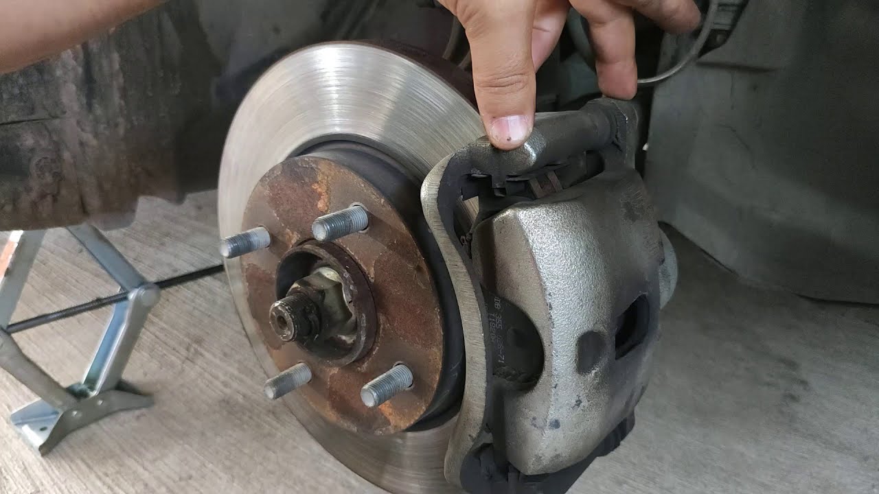 Ruido en el caliper de un Tiida ¿Cómo solucionarlo? YouTube