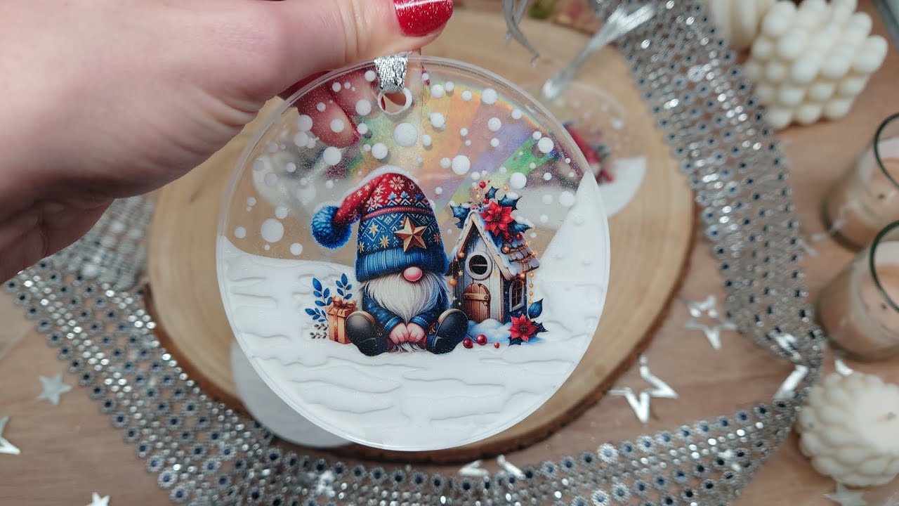 #0121 ENG - Cute gnomes Christmas ornaments with UV resin, holographic effect and stickers