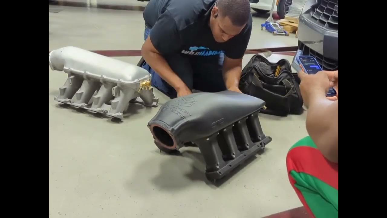 Rapid3D 3D Printed Carbon Polymer Intake Manifold Vs Holley High Ram
