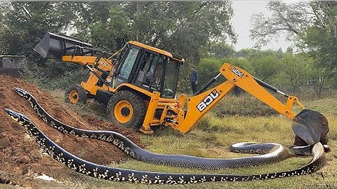 JCB 3dx xpert Loading Mud in Mahindra 475 Di tractor JCB miti khudai work JCB video #jcb #jcbkhudai