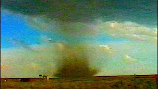 May 31, 1996: Elkhart to Rolla, Kansas Tornado Chase | Jim Leonard
Late May 1996 found many storm chasers, meteorologists and media crews barnstorming across the Great Plains in search of tornadoes and severe thunderstorms. The twist, pun intended, was that Twister has just been released in theaters that very month and drew a higher amount of people out in search of tornadoes in the United States. This is a full chase day from one of the better known events of that period, a rather dusty series of tornadoes from Elkhart to Rolla, Kansas along with some large hail on May 31, 1996.
Jim Leonard was a well known and highly regarded tornado and hurricane chaser during this period. His knack for being in the right place at the right time, occasionally too close for some, often drew worldwide media to be shuttled about the Plains in search of severe weather. This was one of those particular days. A BBC film crew was along for the ride. This was also one of the first attempts to launch an remote controlled video camcorder affixed to a mini helicopter, the predecessor to modern day drones, for the BBC and Pioneer Pictures weather production. The atmosphere delivered on and made for a very memorable storm chase day for those that experienced it.
Enjoy!
Videography © 1996 Jim Leonard, All Rights Reserved. May 31, 1996: Elkhart to Rolla, Kansas Tornado Chase | Jim Leonard