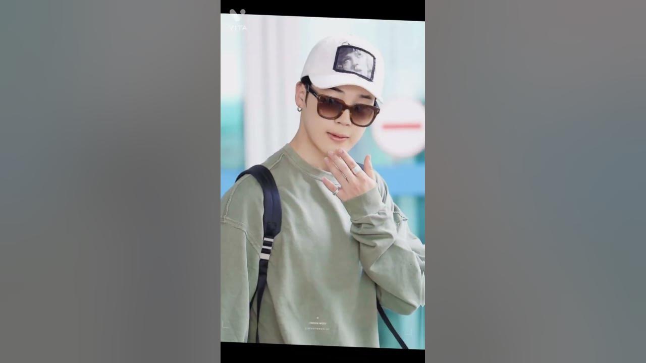 BTS Jimin's elegant airport fashion is highlighted by Japanese fashion  magazine and praised by experts