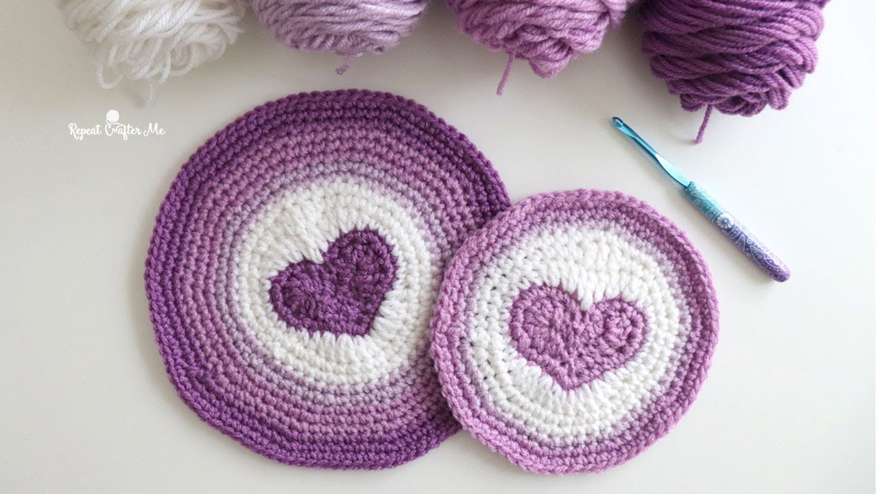 Crochet Daisy Rug with Clover Amour Large Hooks and Giveaway! - Repeat  Crafter Me