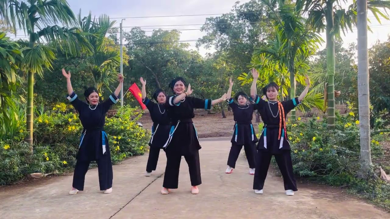 Mộng đẹp ngày xuân | Nhóm Bờ Suối