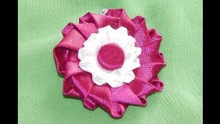 Цветы из ткани. Как сделать цветок из атласной ленты. Kanzashi.DIY