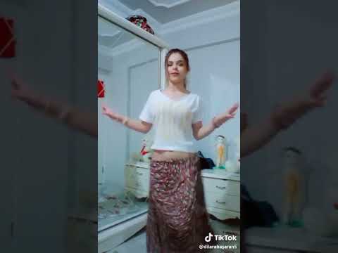 Köylü Kızı Ayna Karşısında Dans Ediyor! (Escobarvip)