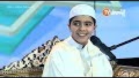 سبحان من وهبه هذا الصوت الجميل قارئ الجزائر المستقبلي 'صهيب غانمي '  بدون فواصل...