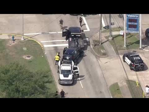 Aerials: 2 drivers hurt when police chase ends in crash in SW Houston ...
