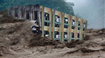 Streams of water carry away houses! Thousands of homeless people after floods in Java, Indonesia
