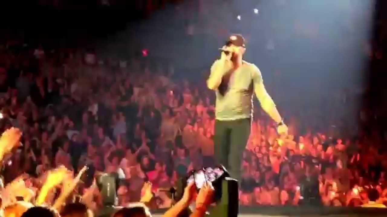 "Country Girl" Luke Bryan Grand Rapids, MI 2/10/15 YouTube