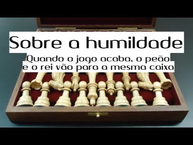 Peão vermelho xadrez com os outros preto peão xadrez para líder e  pensamento diferente. interromper o conceito.